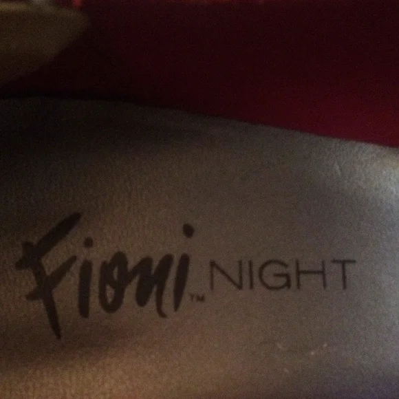 FIONI Night Heels - Vibrant Red Satin Heels - Picture 2 of 10